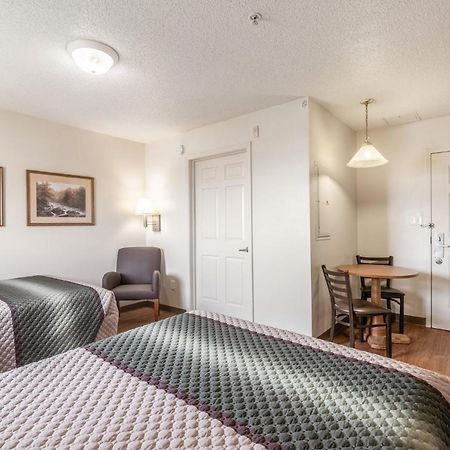 Hometowne Studios & Suites By Red Roof Charlotte - Concord Esterno foto