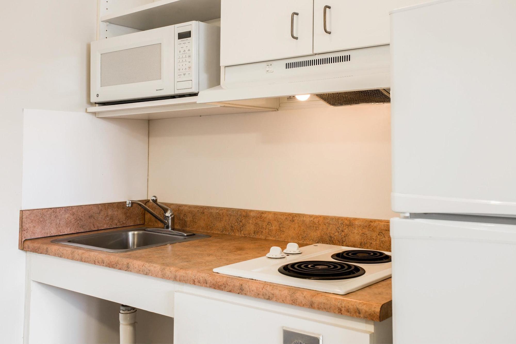Hometowne Studios & Suites By Red Roof Charlotte - Concord Esterno foto